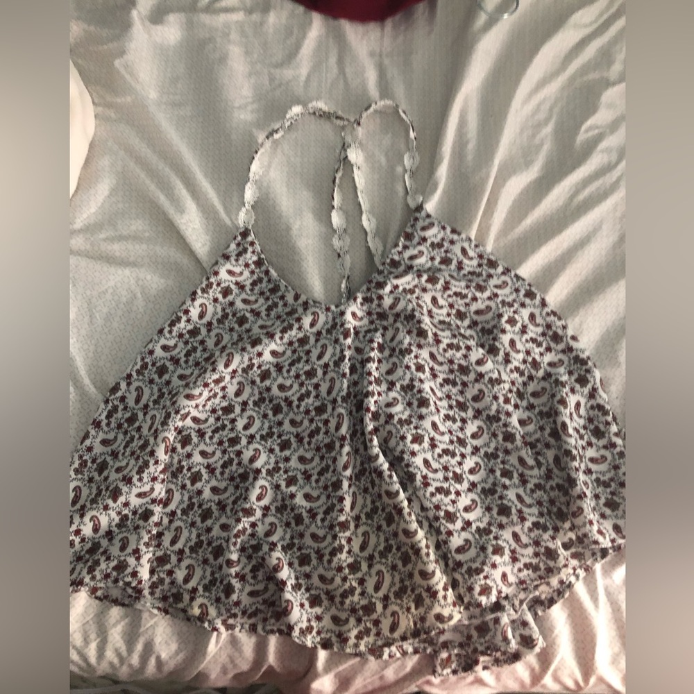 Pacsun res and white patterned top